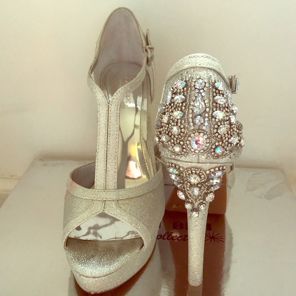 Silver Gianni Bini Laurito heel size 9